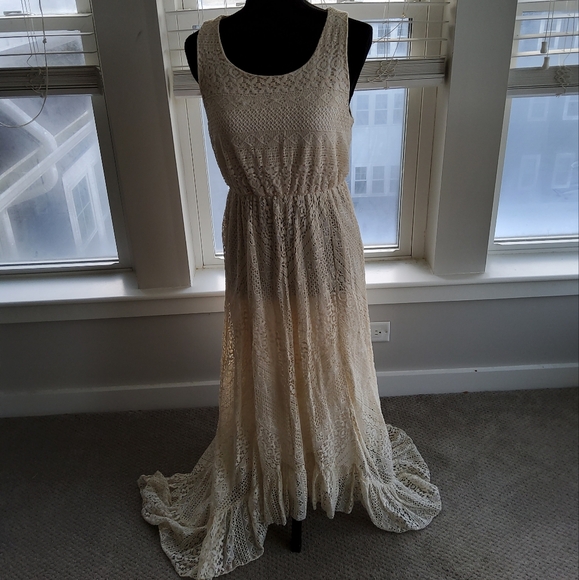 Solitaire by Ravi Khosla Crochet Hi/Lo Maxi Dress - Picture 16 of 16